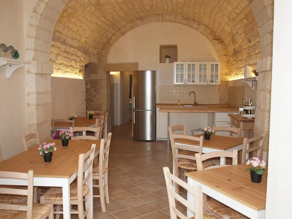 הוילה Casale Zappulla Agriturismo Ara 0*,  איטליה