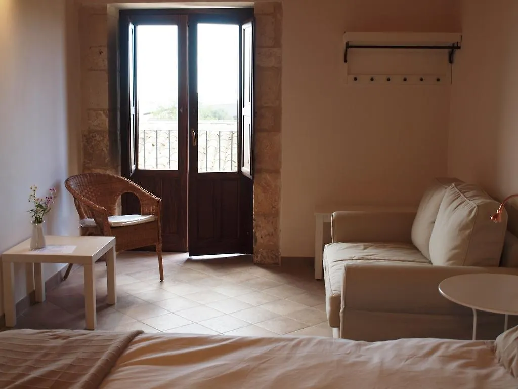 בית חווה הוילה Casale Zappulla Agriturismo Ara איטליה